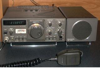 Kenwood TS120S and Sp120.jpg - 12634 Bytes